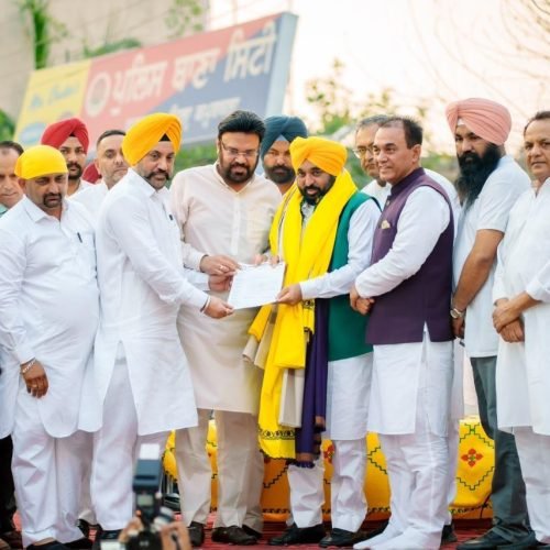 अकालियों को ख्याली दुनिया से बाहर आ जाना चाहिए; सत्ता में वापसी की बजाय अब उनकी जेल जाने की बारी आ गई है: मुख्यमंत्री भगवंत सिंह मान।