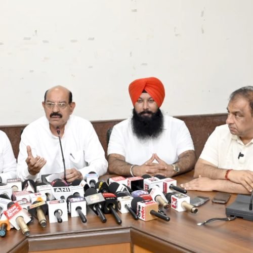 पंजाब सरकार सफाई सेवकों के मान-सम्मान व अधिकारों की रक्षा के लिए वचनबद्ध : मोहिंदर भगत