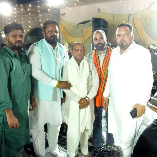 धार्मिक आस्था का परिचय:इंडस्ट्रियल एरिया स्थित बाबा रुलिया शाह जी के दरबार में नतमस्तक हुए अश्वनी अग्रवाल